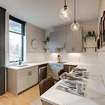 Stuart 2 Bedroom 1 Bath With Full Kitchen