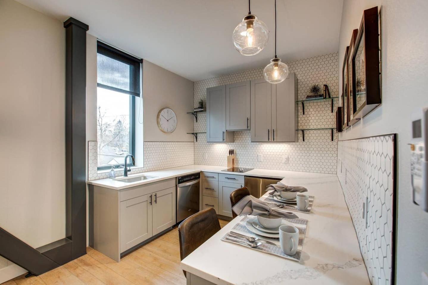 Apartment Stuart 2 Bedroom 1 Bath With Full Kitchen Denver